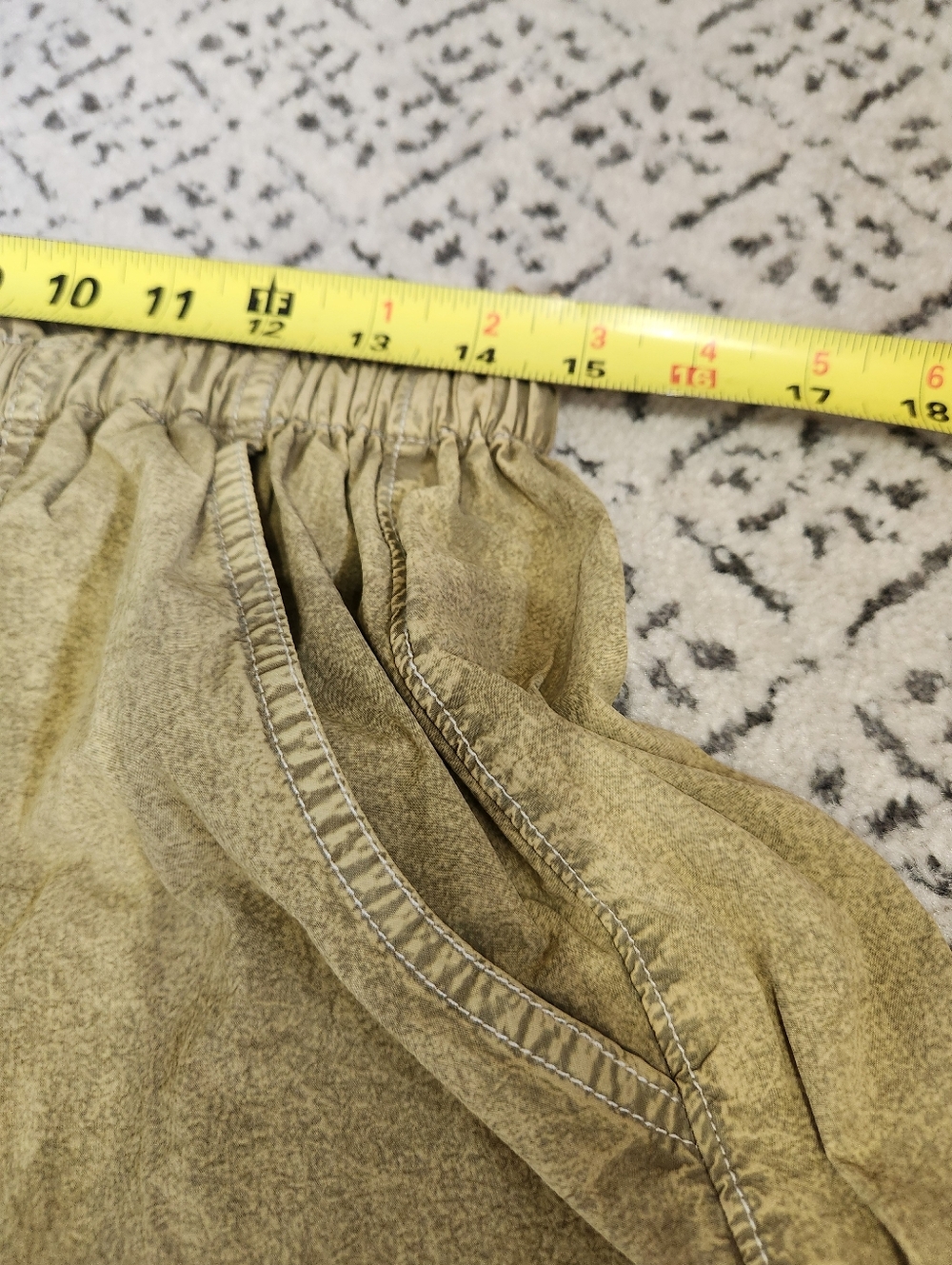 Urban Outfitters UO Sloan Nylon Baggy Balloon Parachute Pants Y2K 80s Khaki  M - Picture 15 of 16